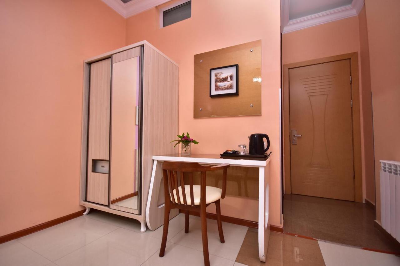 Hotel Chao Batumi Eksteriør bilde